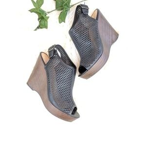 Olsenboye Black Cut-out Wedges Sz 8 Womens